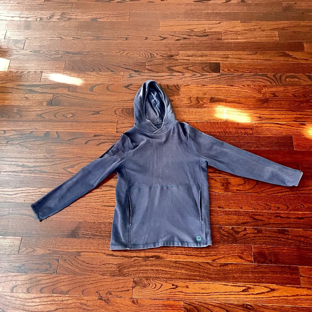 Illustrated Example: Textured Hoodie (Slimfit-L)